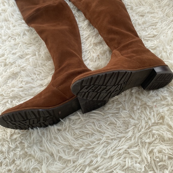 Stuart Weitzman lowland boots in walnut suede - Picture 11 of 13